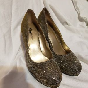 FIONI Night Gold/Silver Heels Size 7.5 | Prom